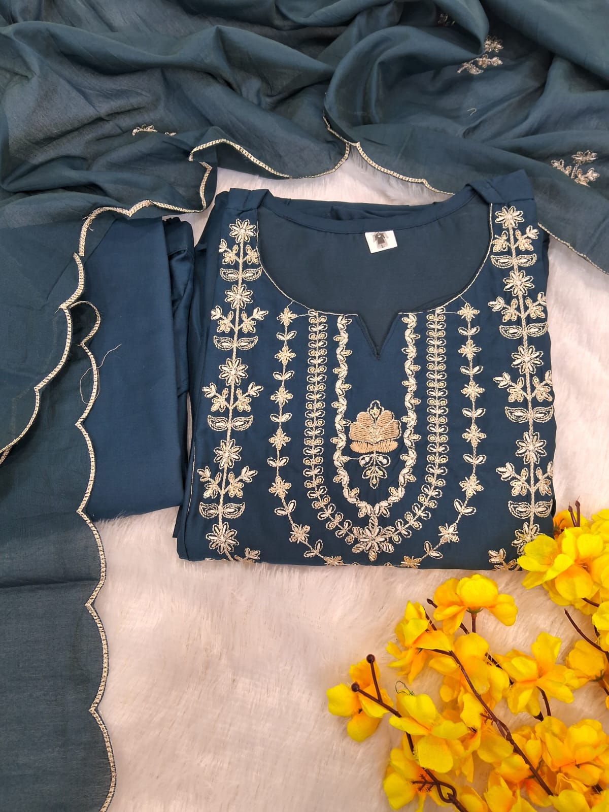 WhatsApp Image 2026-02-20 at 5.55.15 PM Kurta Set With A Scalloped Dupatta - Image 1