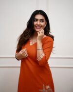 beautiful Embroidery work on Kurti with 2 Side Pockets Pockets - Image 2