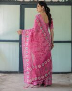 Elegant Pink Bandhani Linen Saree 💖 - Image 2