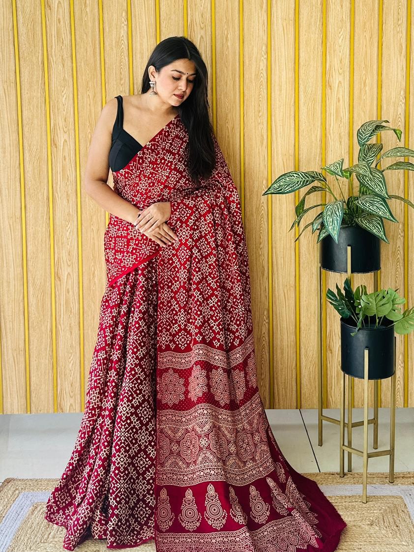 WhatsApp Image 2026-02-23 at 8.09.48 AM (1) Dola Sarees - Image 1