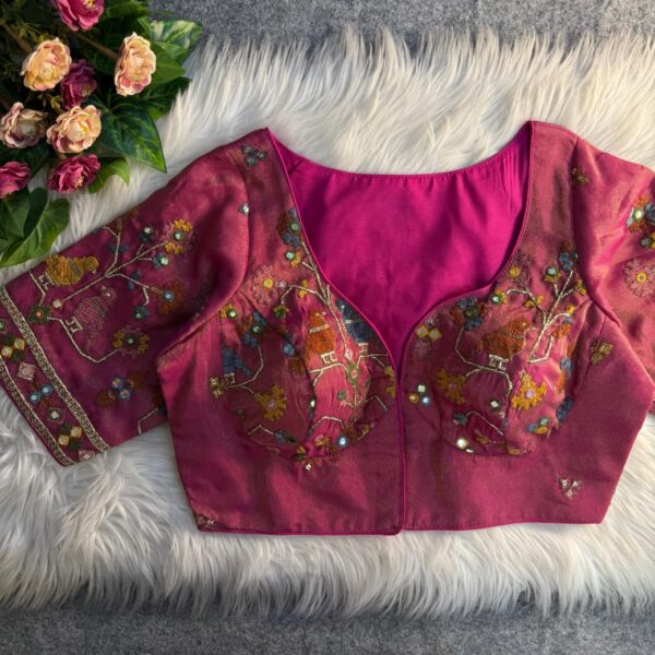 MOTIVES WITH MULTI MIRROR WORK BLOUSE* ♥️