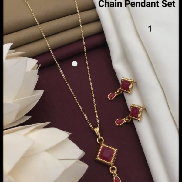 gold plated ad chain pandent set